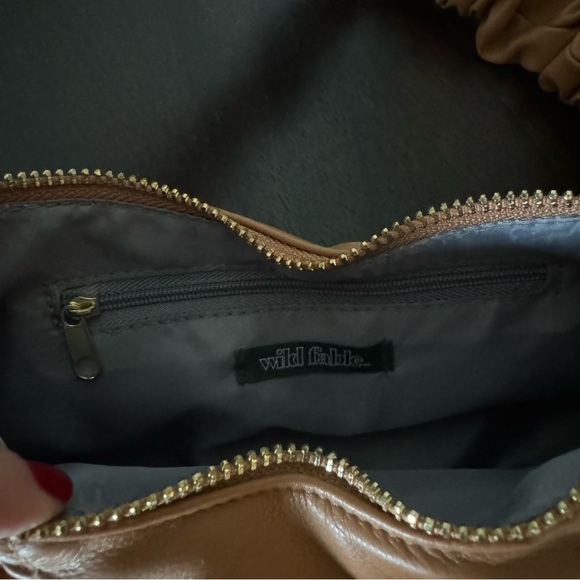 Wild Fable Baguette Shoulder Handbag in Brown - Picture 6 of 6